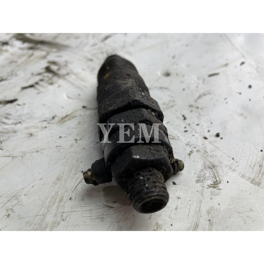INJECTOR FOR KUBOTA D1302 DIESEL ENGINE For Kubota
