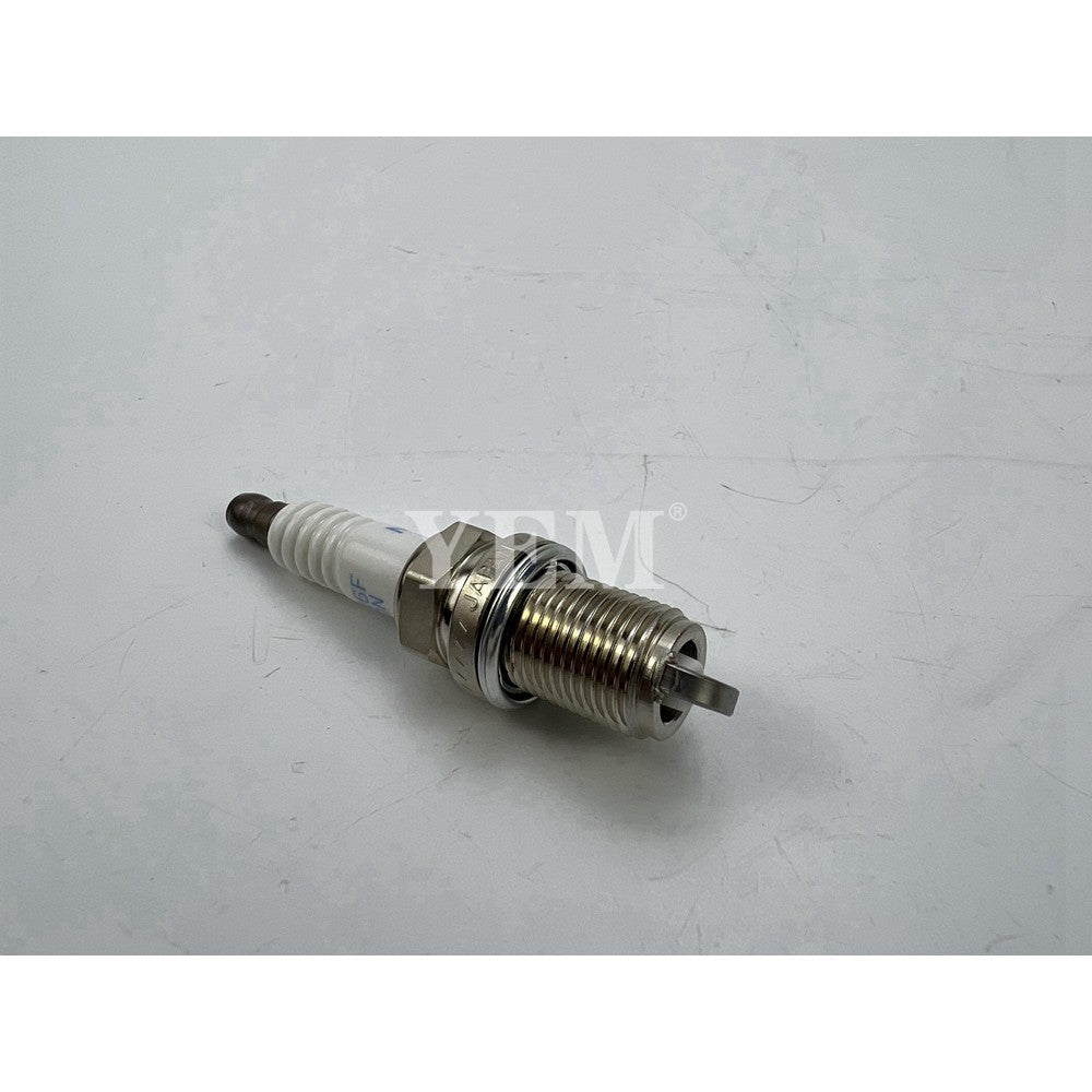 high quality For Kubota Excavator Engine Part Eg523-67710 Spark Plug For Kubota
