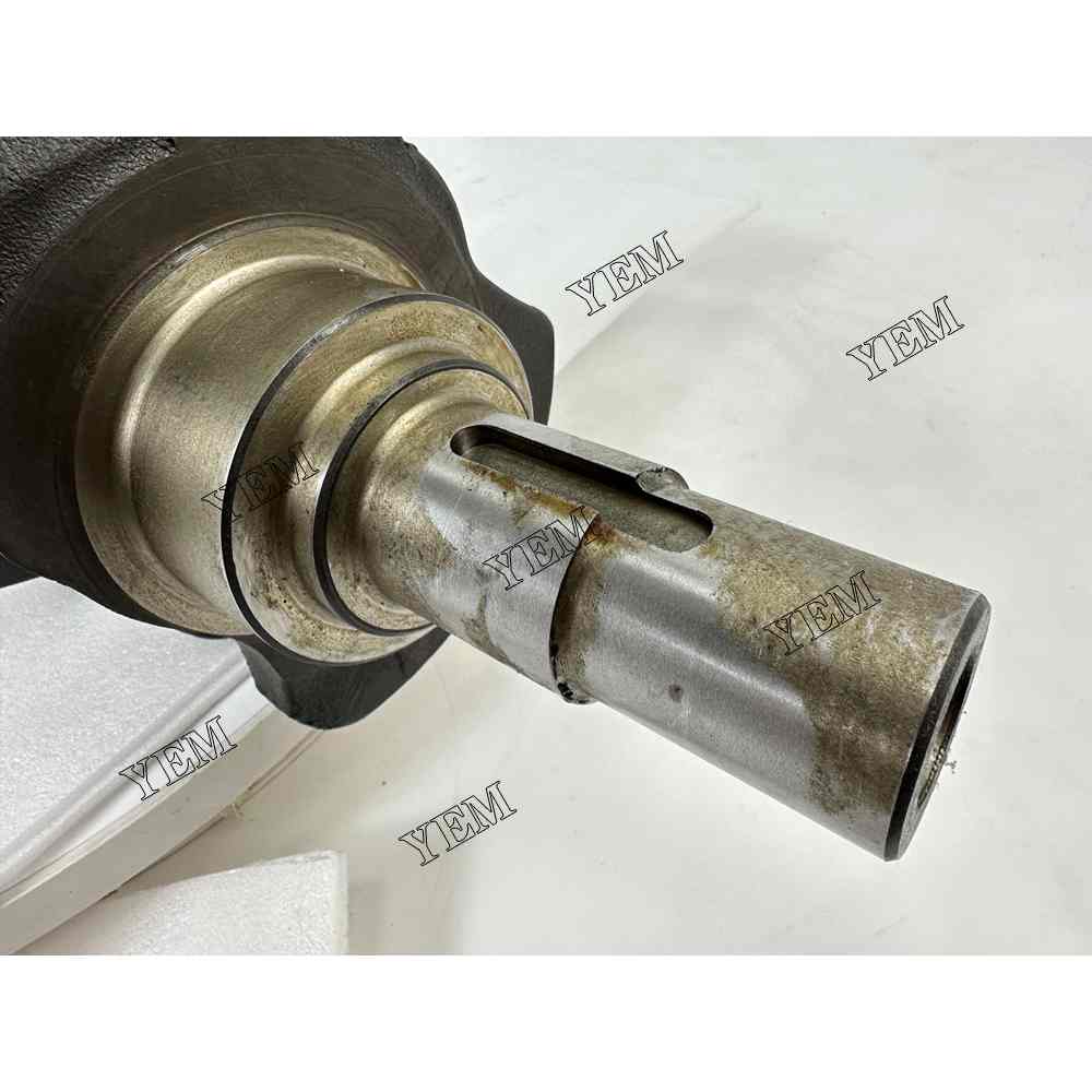 YEM Parts high quality 6D105 Crankshaft For Komatsu 6D105 Excavator Engine PC200-2 For Komatsu