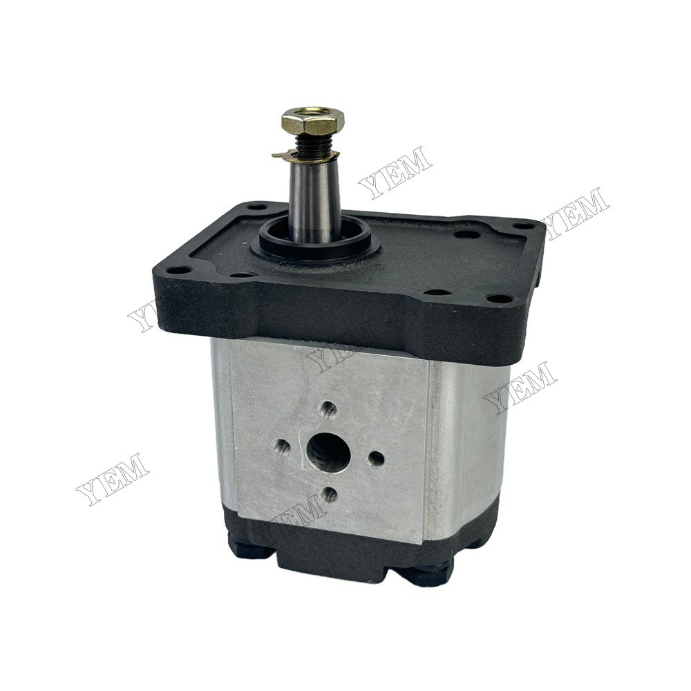 YEM Parts 36500-82204 5179719 Hydraulic Pump For Kubota Diesel EngineSpare Parts For Kubota