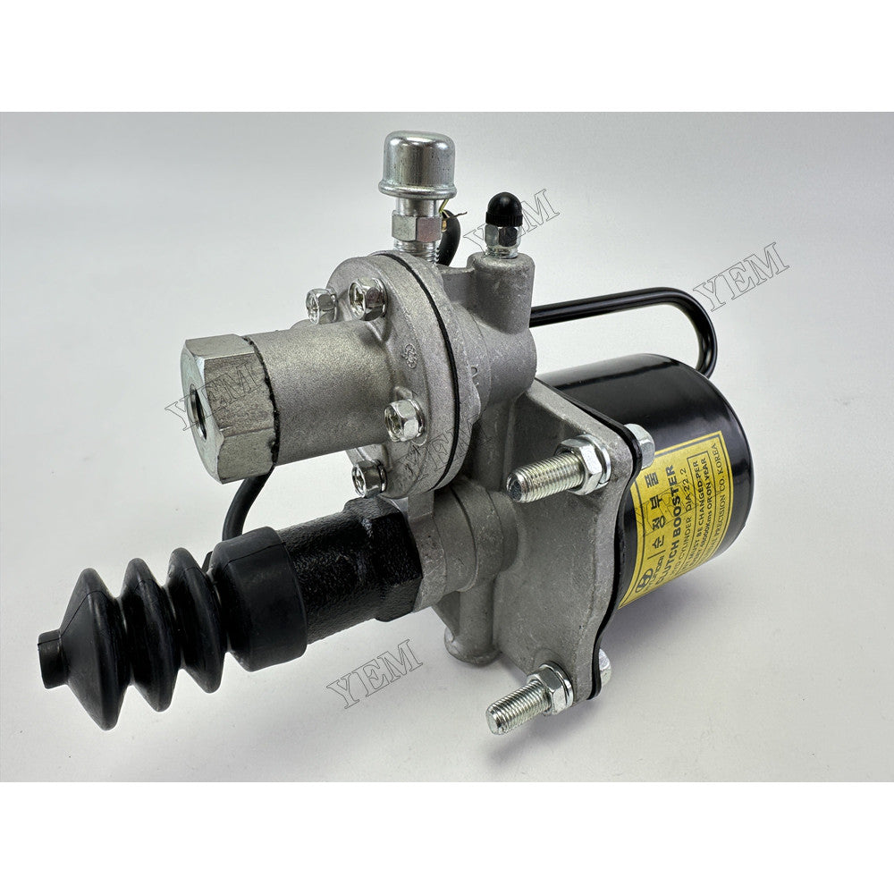 YEM Parts Clutch Master Cylinder 642-04965 59130-7411 for Hino FC6 For Hino