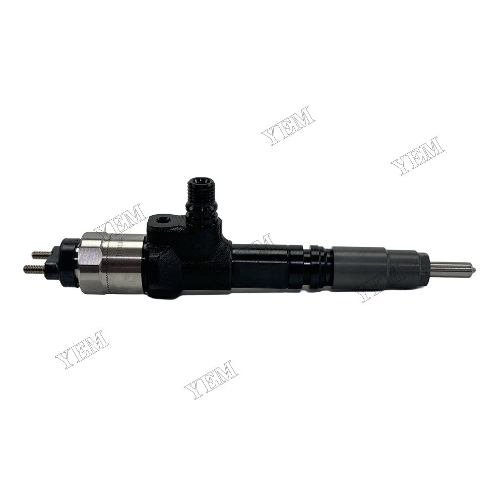YEM Parts 4 pcs Injector 1J500-53054 for Kubota V3800 Engine For Kubota