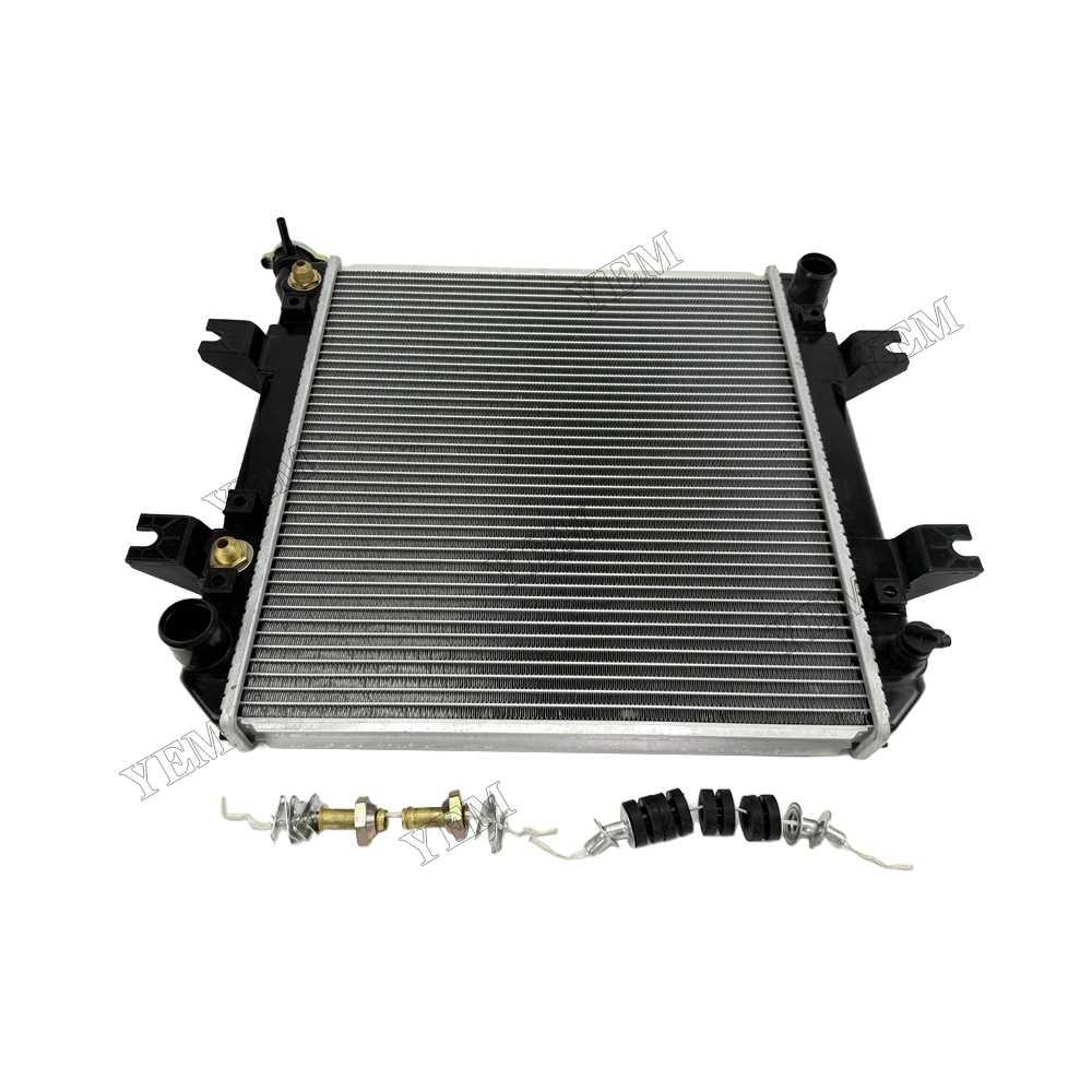 YEM Parts H20 Water Tank Radiator for Nissan Mechanical Spare Parts