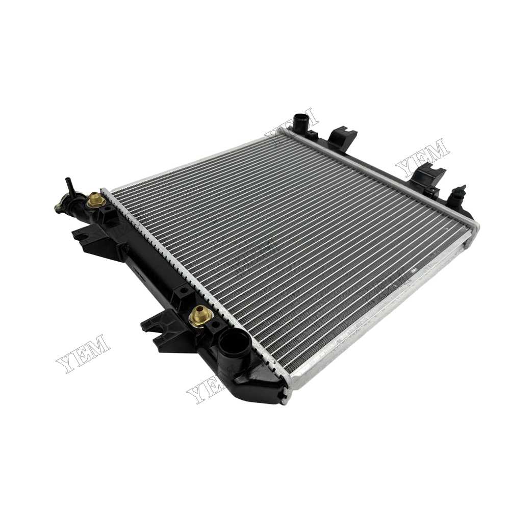 YEM Parts H20 Water Tank Radiator for Nissan Mechanical Spare Parts For Nissan