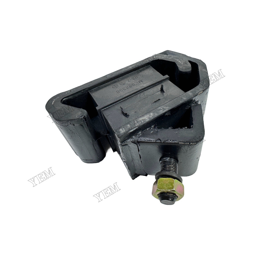 YEM Parts ME062358 Engine Front Mounting Bracket for Mitsubishi 8DC9-3A Spare Parts
