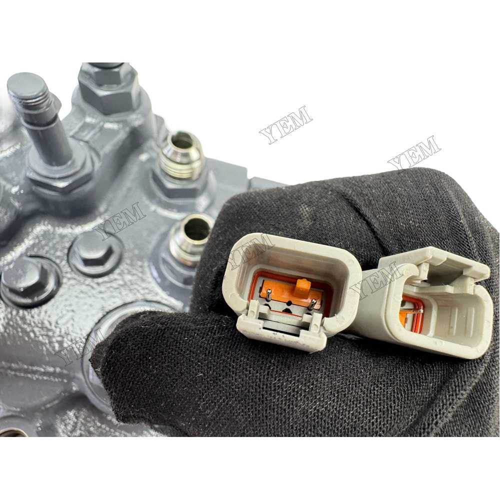 YEM Parts 7215957 Hydraulic Distributor for Bobcat Diesel Engine Spare Parts For Bobcat