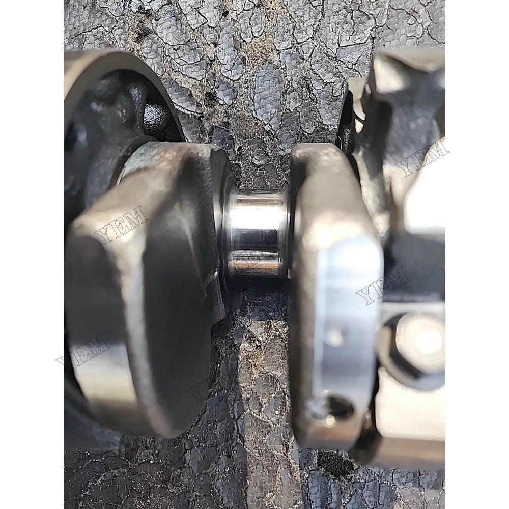 For Kubota Engine D1105 D1105-E4B Jacobsen Fairway Mower SLF1880 LF510 Cushman Truckster Haulster Sprayte Crankshaft 5001278 For Kubota