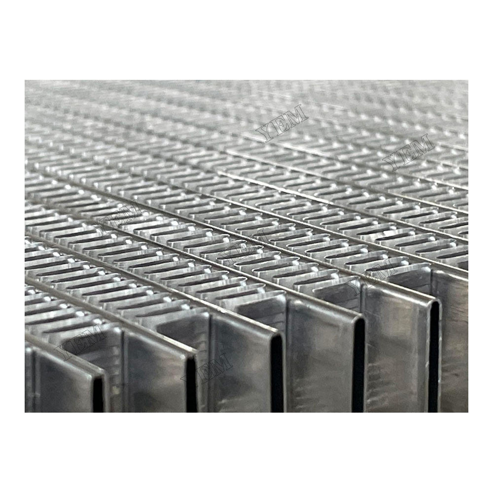 For Komatsu Engine SAA4D102E-2 Excavator PC100L-6 PC100-6 PC120-6 PC130-6 Oil Cooler 203-03-67321 For Komatsu