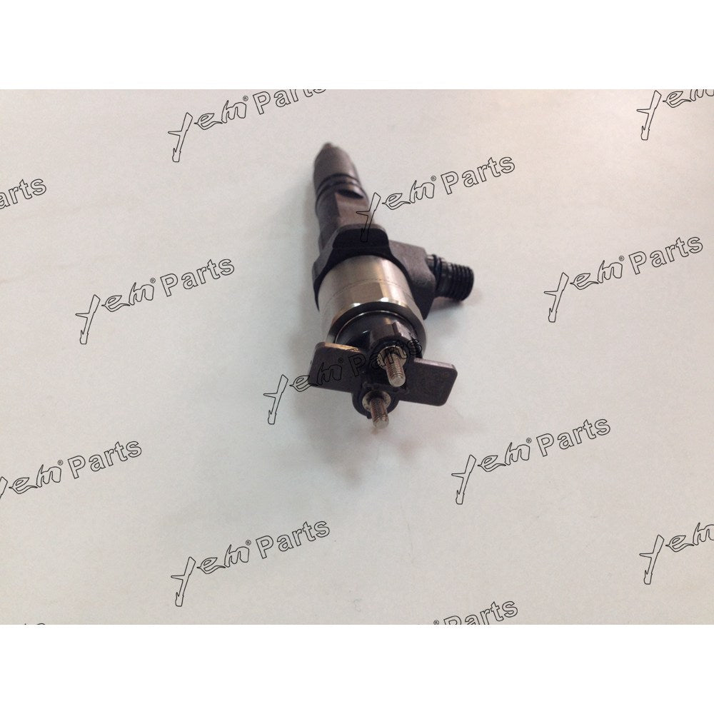 V3800 FUEL INJECTORS 1J500-53051 DIESEL FOR KUBOTA DIESEL ENGINE PARTS For Kubota