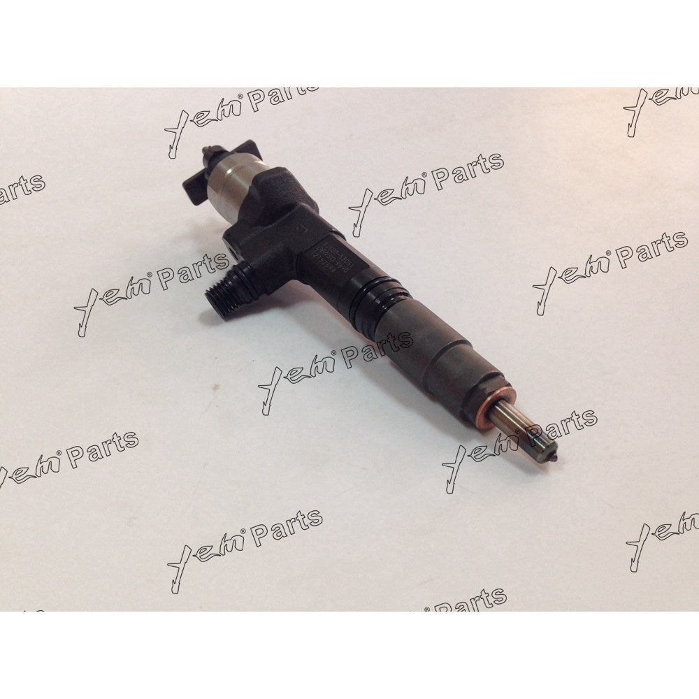 V3800 FUEL INJECTORS 1J500-53051 DIESEL FOR KUBOTA DIESEL ENGINE PARTS For Kubota