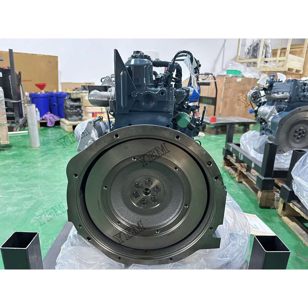For Kubota Engine D1005 Complete engine assembly 3000 rpm 17.5kw Serial Number: 730-733 For Kubota