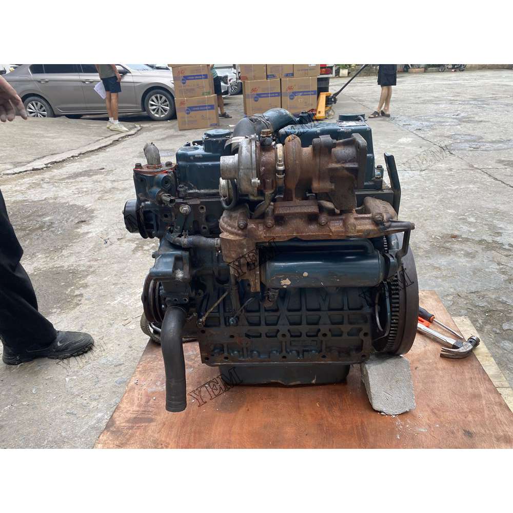 For Kubota Engine V2403-DI-T Complete engine assembly 2700 rpm 49.2kw Serial Number: BHA0174 For Kubota