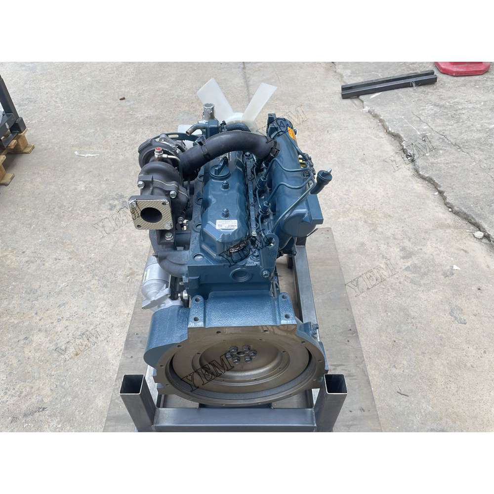 For Kubota Engine V2003-T-BG-EU2 Complete engine assembly 1800 rpm 30.1kw Serial Number: 7JE4363 For Kubota