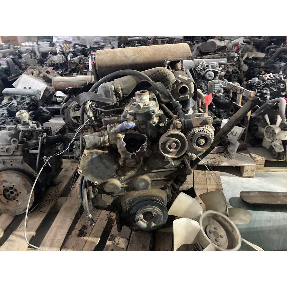 For Kubota Engine V3300-DI Complete engine assembly Serial Number: 4EOO28 For Kubota