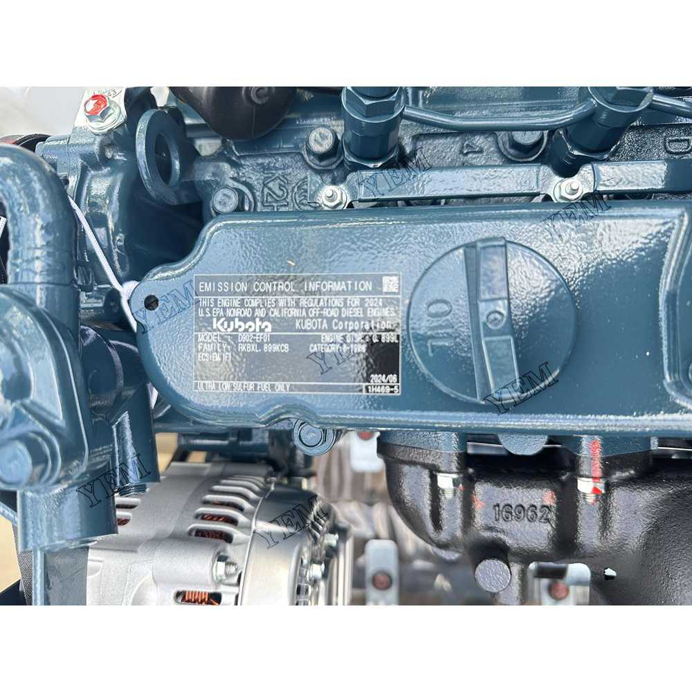 For Kubota Engine D902-EF01 Complete engine assembly 3600 rpm 18.2kw Serial Number: 4EM2554