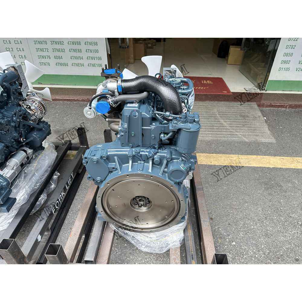 For Kubota Engine V3307-T Complete engine assembly 2600 rpm 54.6 Serial Number: 598-599 For Kubota