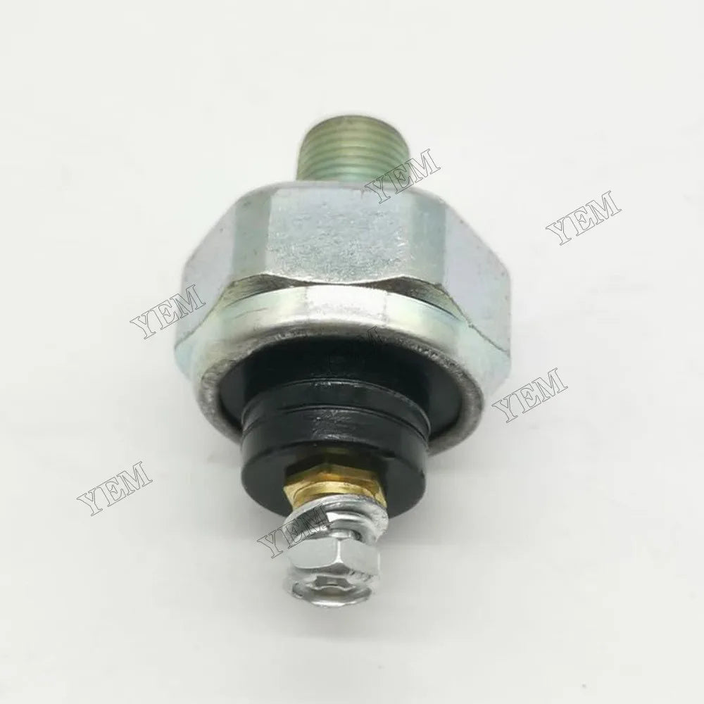 For Kubota Engine V1702 Tractor B5100D-P L185DT L225 L245F L305F L345 L405 M4050 M4500DT Oil Pressure Switch 15221-39010 15221-39016 15221-39012 For Kubota