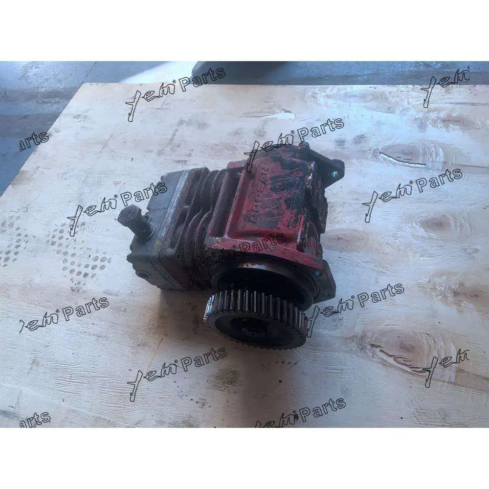 DL08 For Doosan Air pump assembly Engine Spare Parts For Yanmar