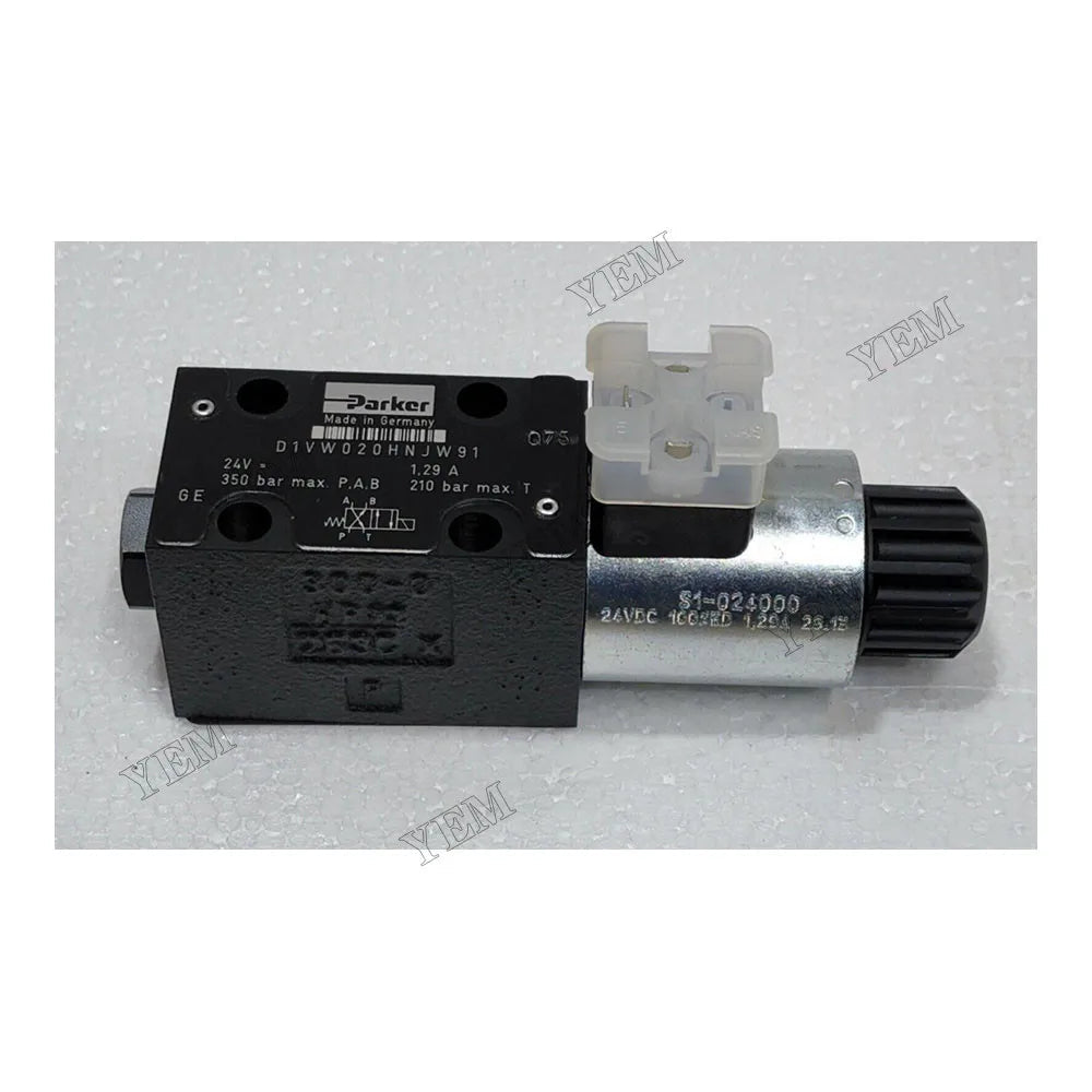 For TCM FD250Z-6 Forklift Parker Hydraulic Solenoid Valve D1VW020BNJW91 For TCM