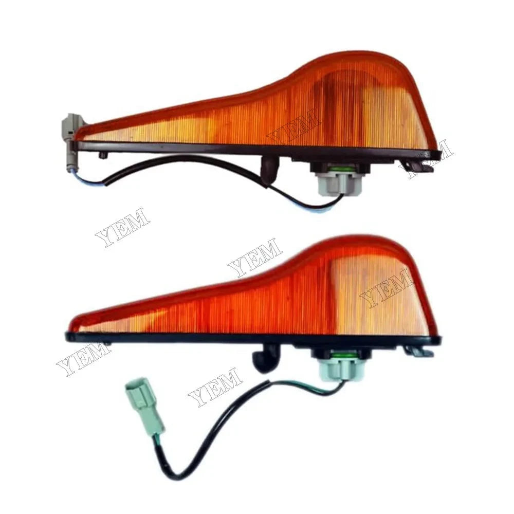 For Isuzu Truck CYZ51K Engine 6WF1 1 Set Side Turn Signal Lamp 1-82210228-2 1-82210227-2 For Isuzu