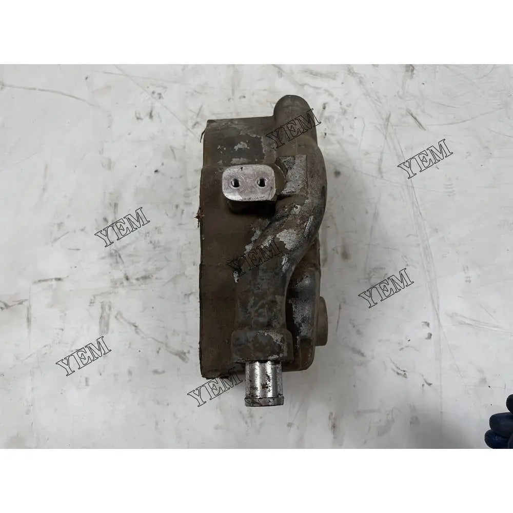 D934T S For Liebherr 10119011 Valve cover C Engine Spare Parts For Yanmar