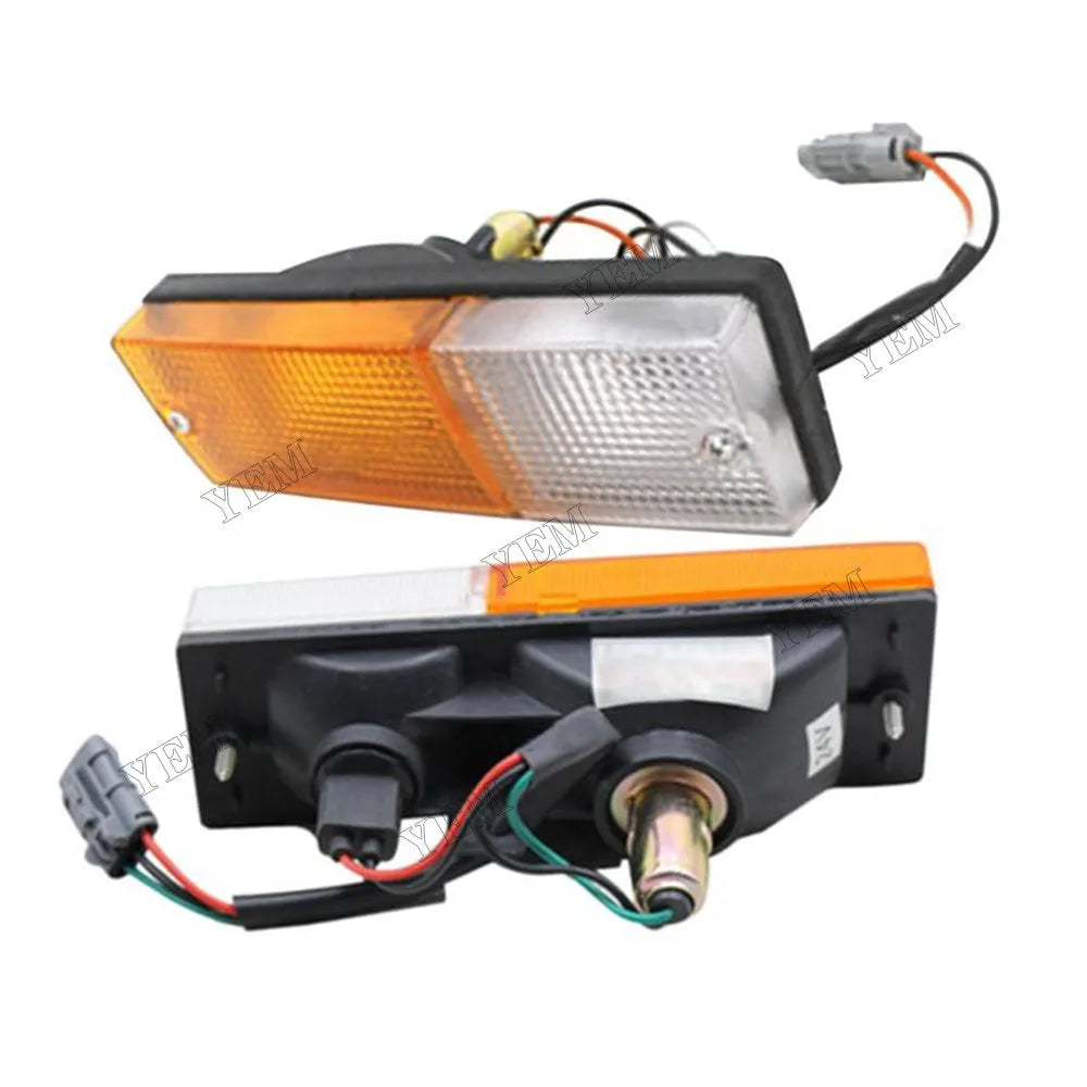For Isuzu Engine 6HK1 Truck FVZ34 Front Combination Lamp 1-86830132-0 1-86830133-0