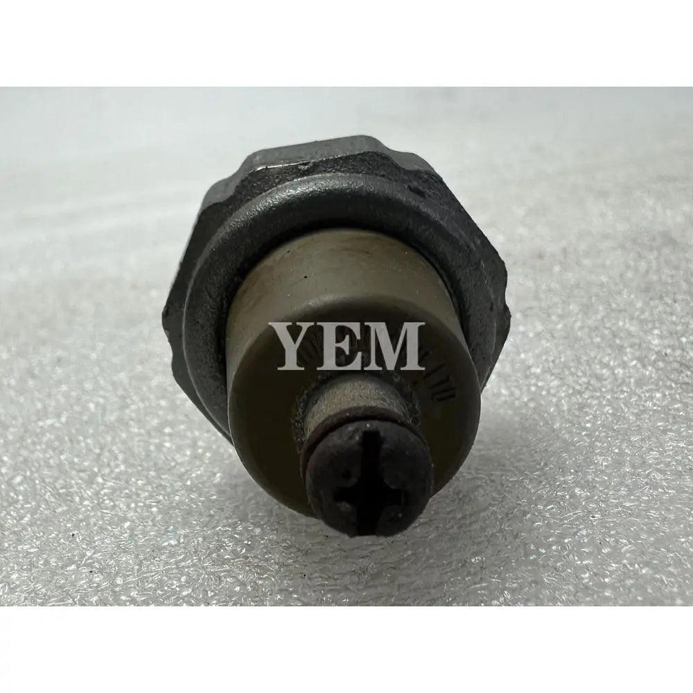 For Yanmar Oil pressure sensor 4T95LT-GN 121250-39450 Engine Parts For Yanmar