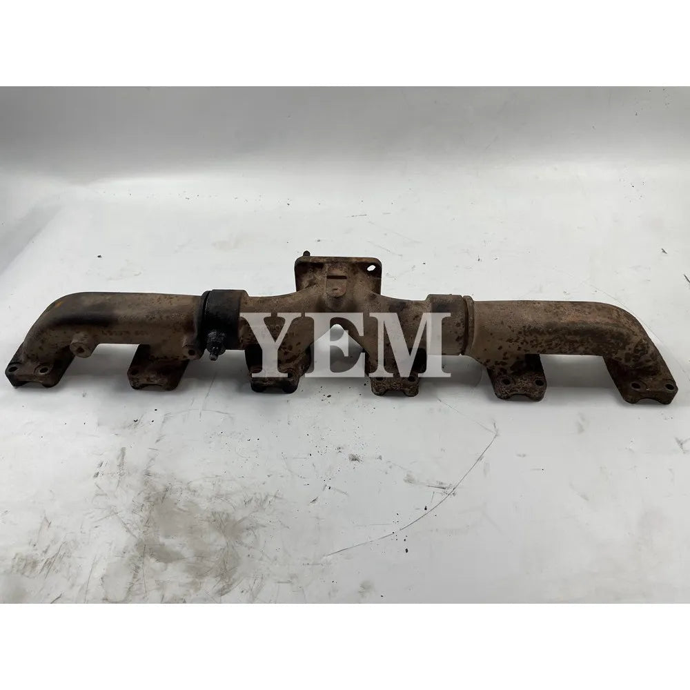 9886977 Exhaust Manifold For Liebherr D926T For Yanmar
