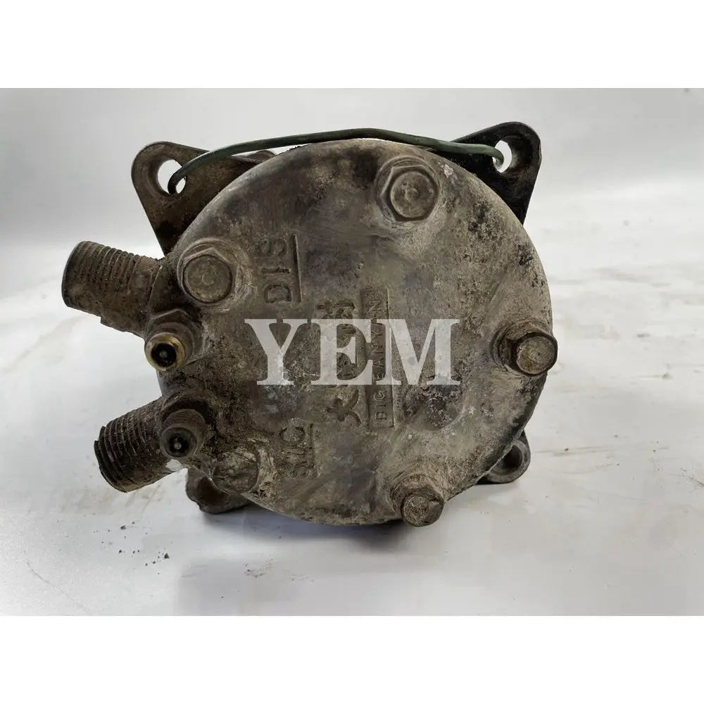 D924 Engine For Liebherr Air Conditioner Compressors 9077136 For Yanmar
