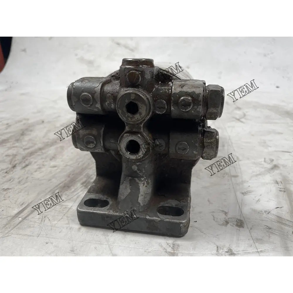 Engine D934T S Fuel Filter Element For Liebherr 10332278 Diesel engine spare parts For Yanmar