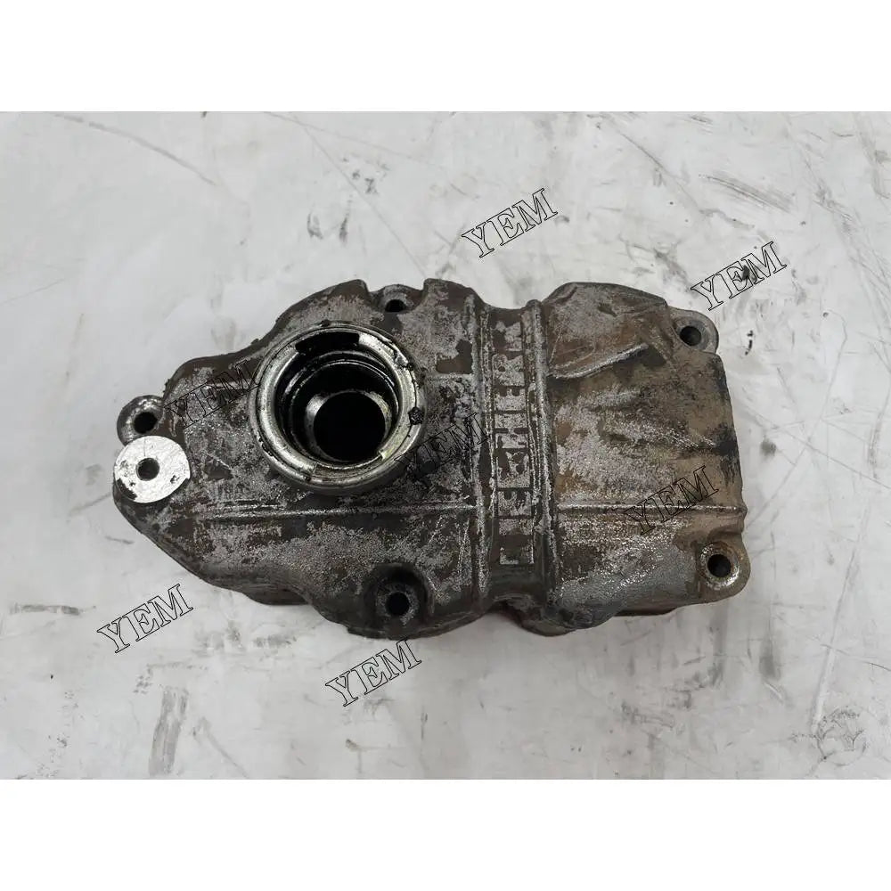 D934T S For Liebherr 10119601 Valve cover A Engine Spare Parts