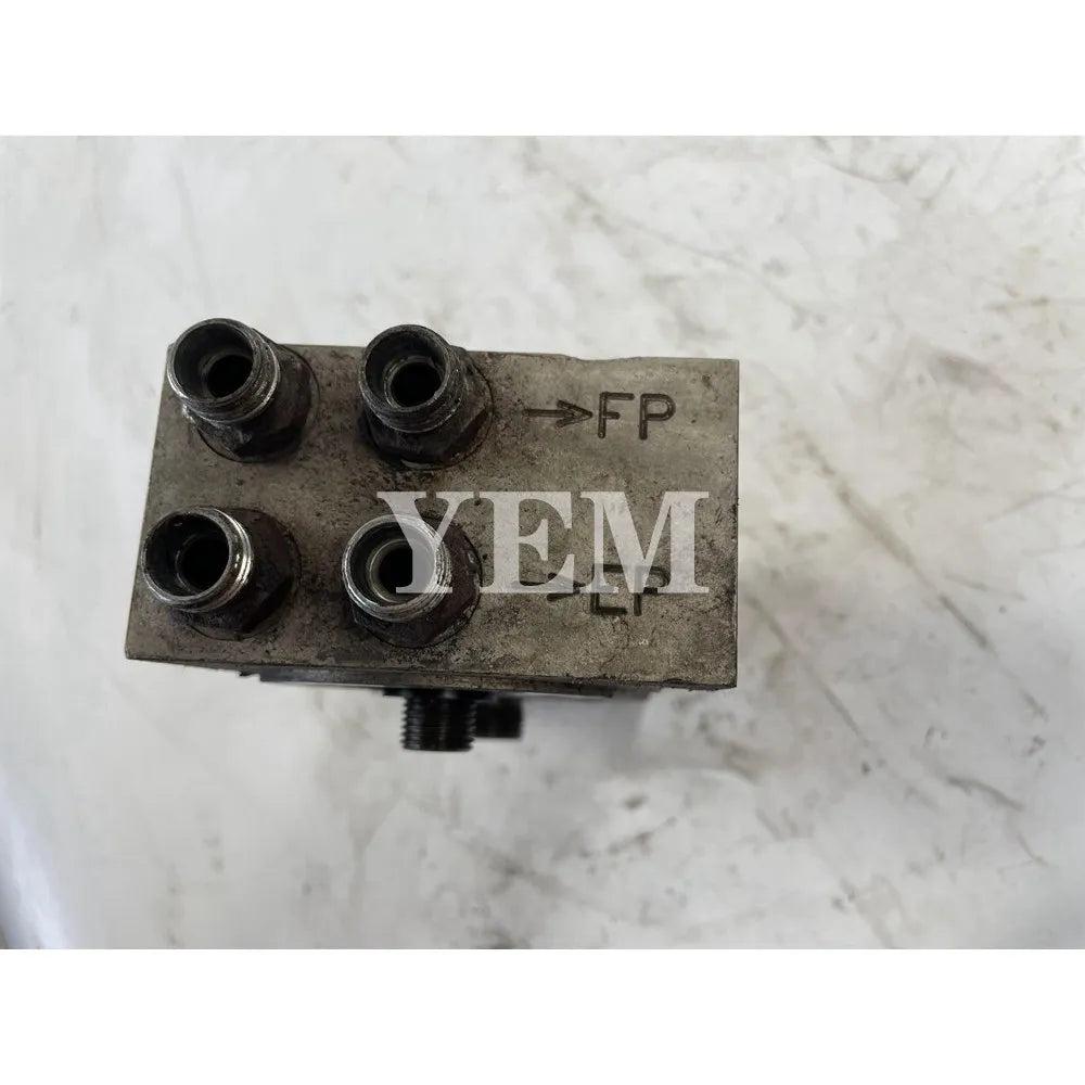 9885358 Oil Filter Seat For Liebherr D926T For Yanmar