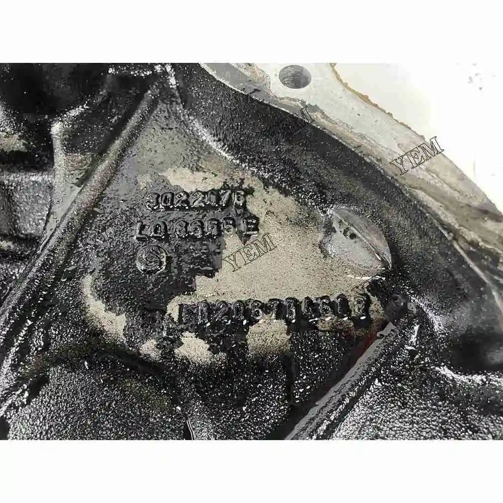 D934T S For Liebherr 9079478 Gear chamber cover (front) Engine Spare Parts For Yanmar