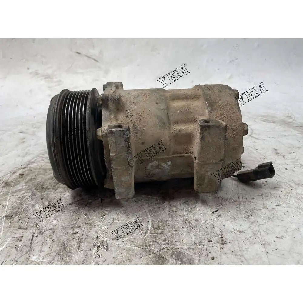 Engine D934T S Air Conditioner Compressors For Liebherr 10115771 Diesel engine spare parts For Yanmar