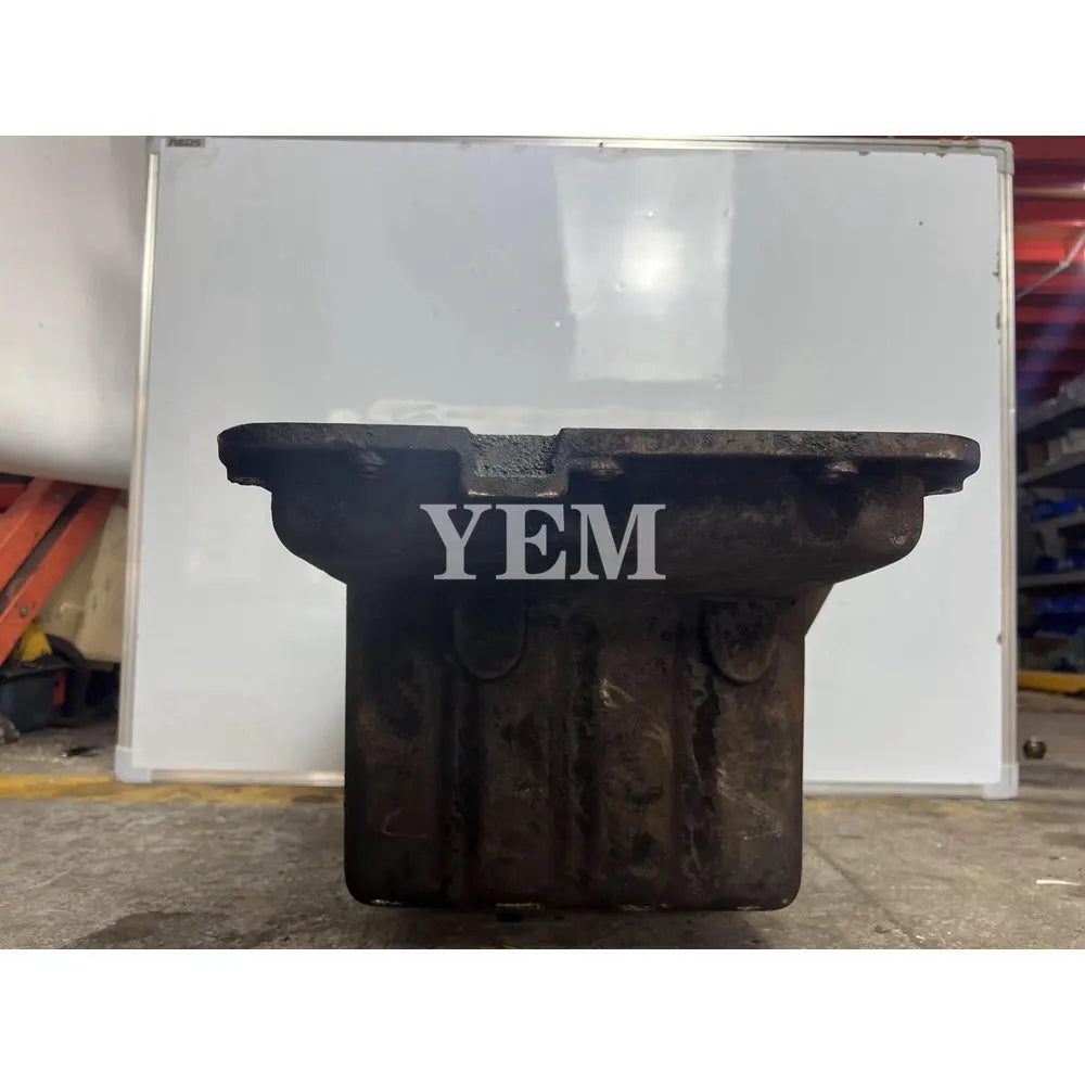 Engine D924T Oil Pan For Liebherr Diesel engine spare parts For Yanmar