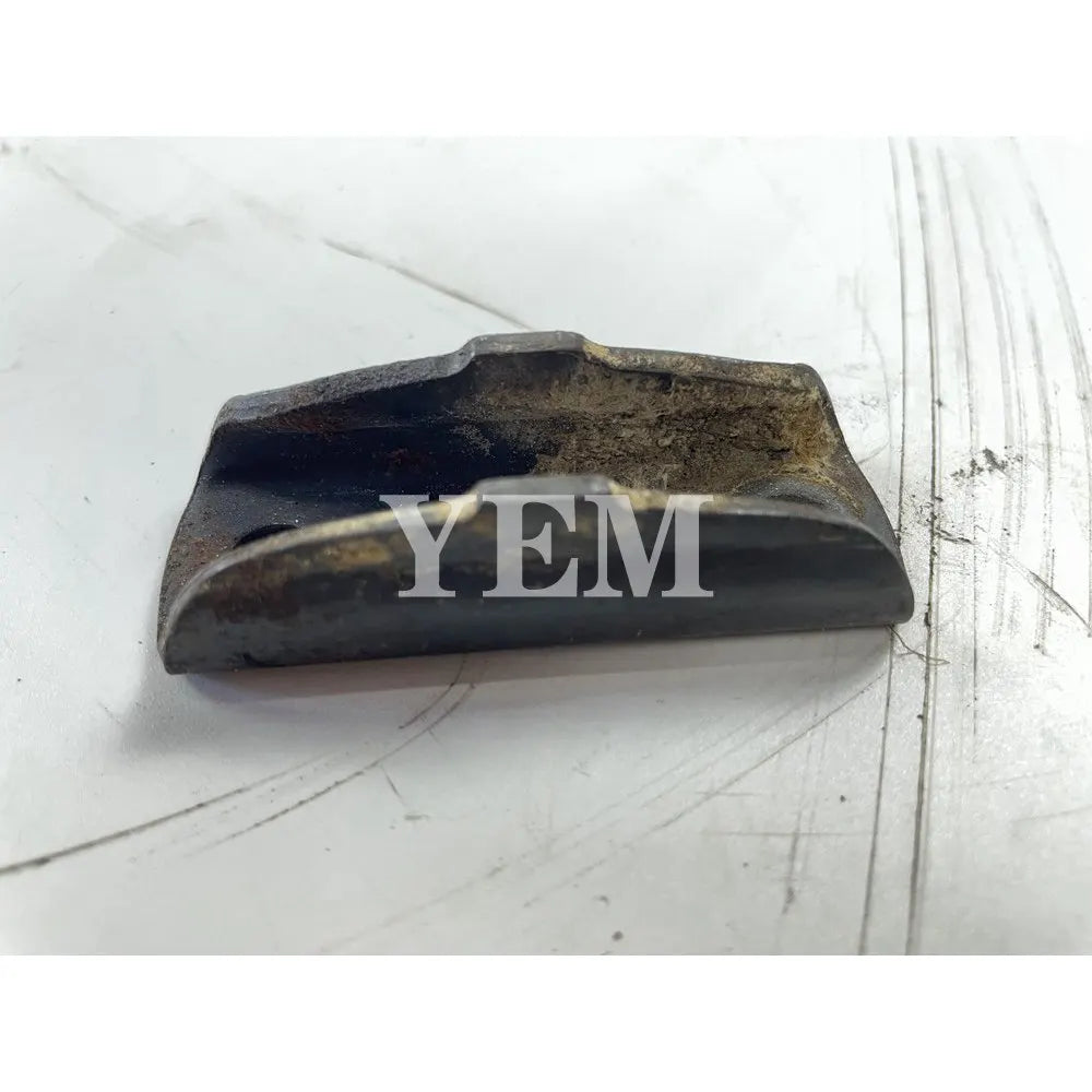 Engine 7006471 For Liebherr Injector pressure plate D924 Engine Parts