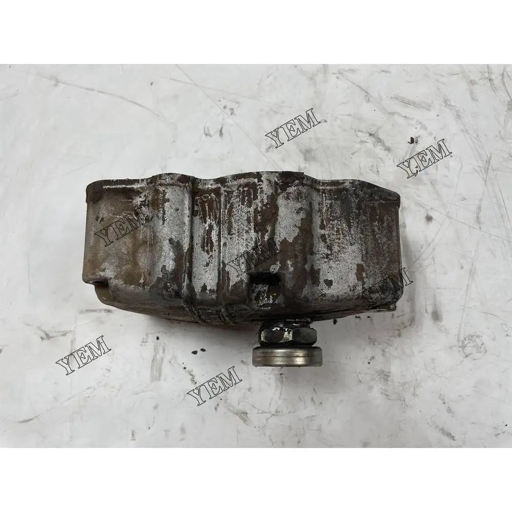 D934T S For Liebherr 10119601 Valve cover A Engine Spare Parts For Yanmar