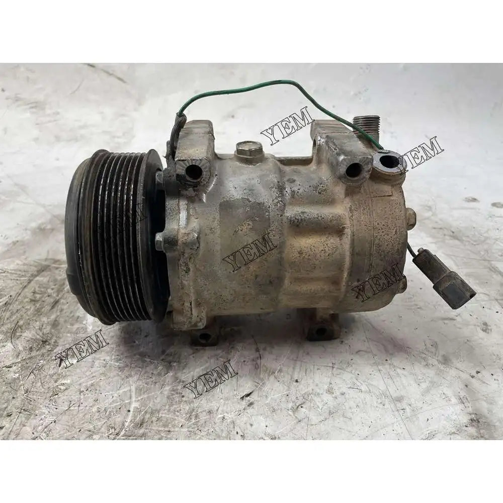 Engine D934T S Air Conditioner Compressors For Liebherr 10115771 Diesel engine spare parts For Yanmar