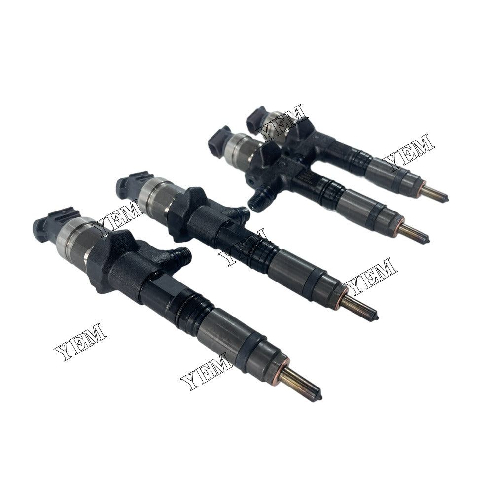 For Kubota V3307 V3307-T V3307-CR-TE Injector 1J770-53074 Diesel Engine