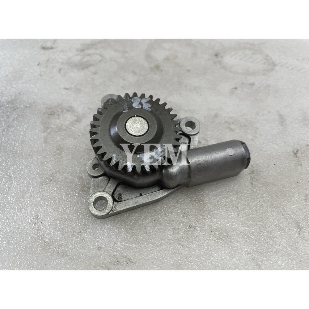 Engine Oil Pump For Yanmar 3TNM68 119125-32000 Excavator Parts Engine