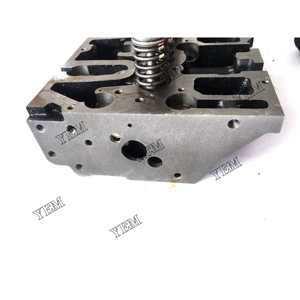 durable Cylinder Head Assembly For Volvo D7E Engine Parts For Volvo