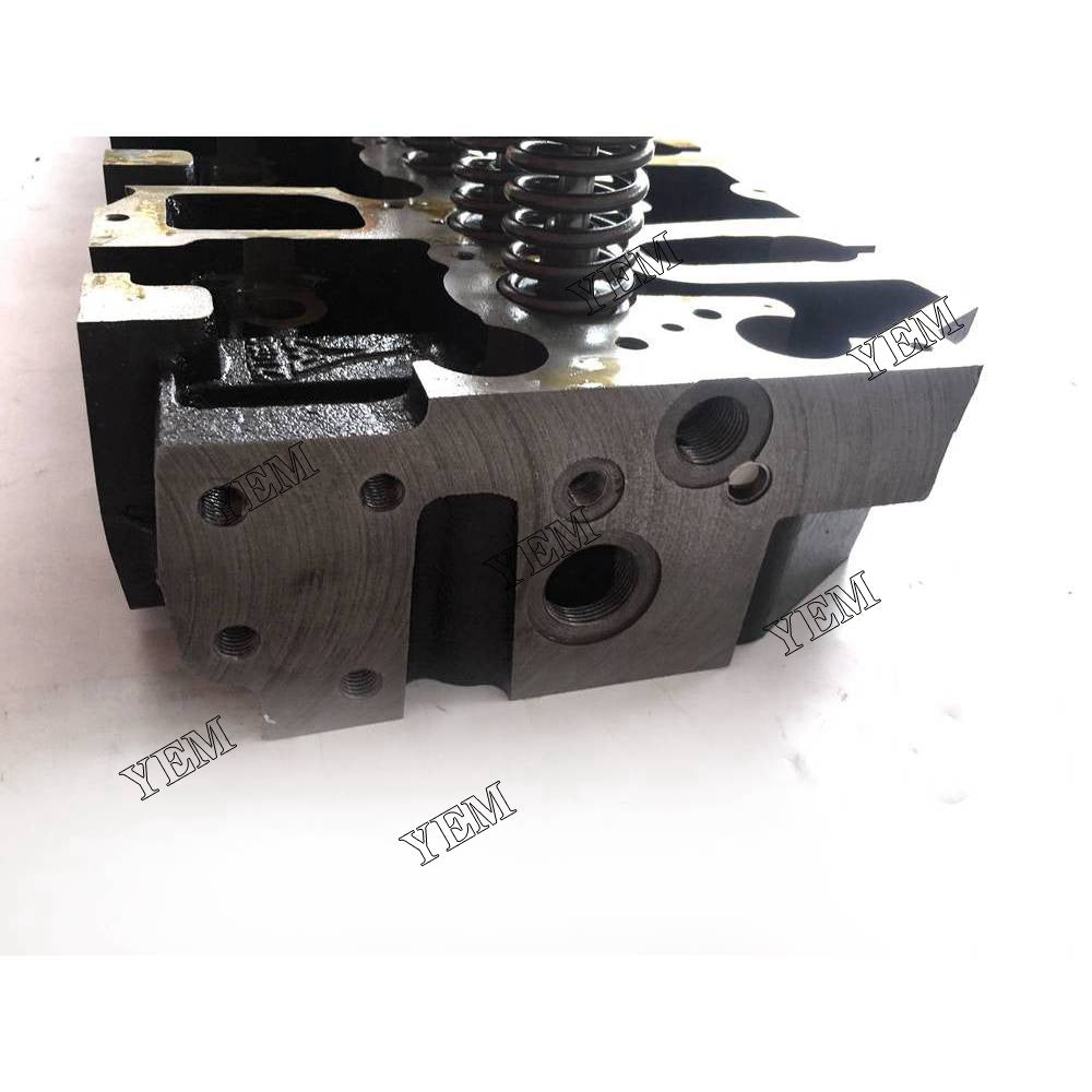 durable Cylinder Head Assembly For Volvo D7E Engine Parts For Volvo