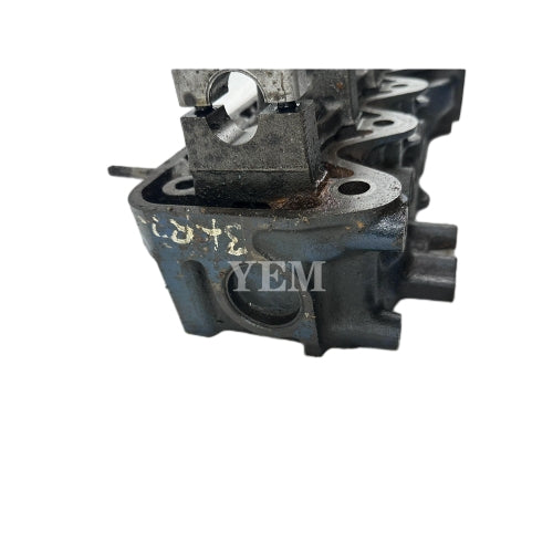 3KR2 Complete Cylinder Head Assy with Valves For Isuzu 3KR2 Engine parts used For Isuzu