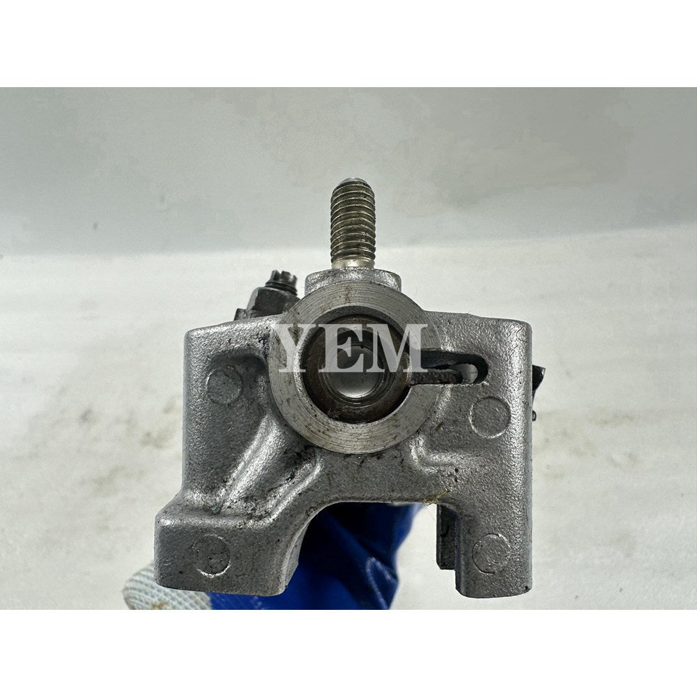3TNE88 Rocker Arm assembly 129004-11241 For Yanmar 2.35 Excavator Parts For Yanmar