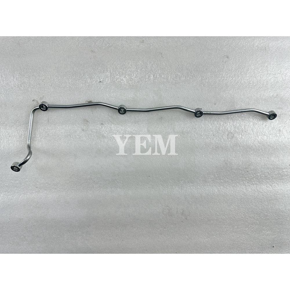 1C020-42500 1C02042500 For Kubota V3800DI Overflow Fuel Injector Return Pipe For Kubota
