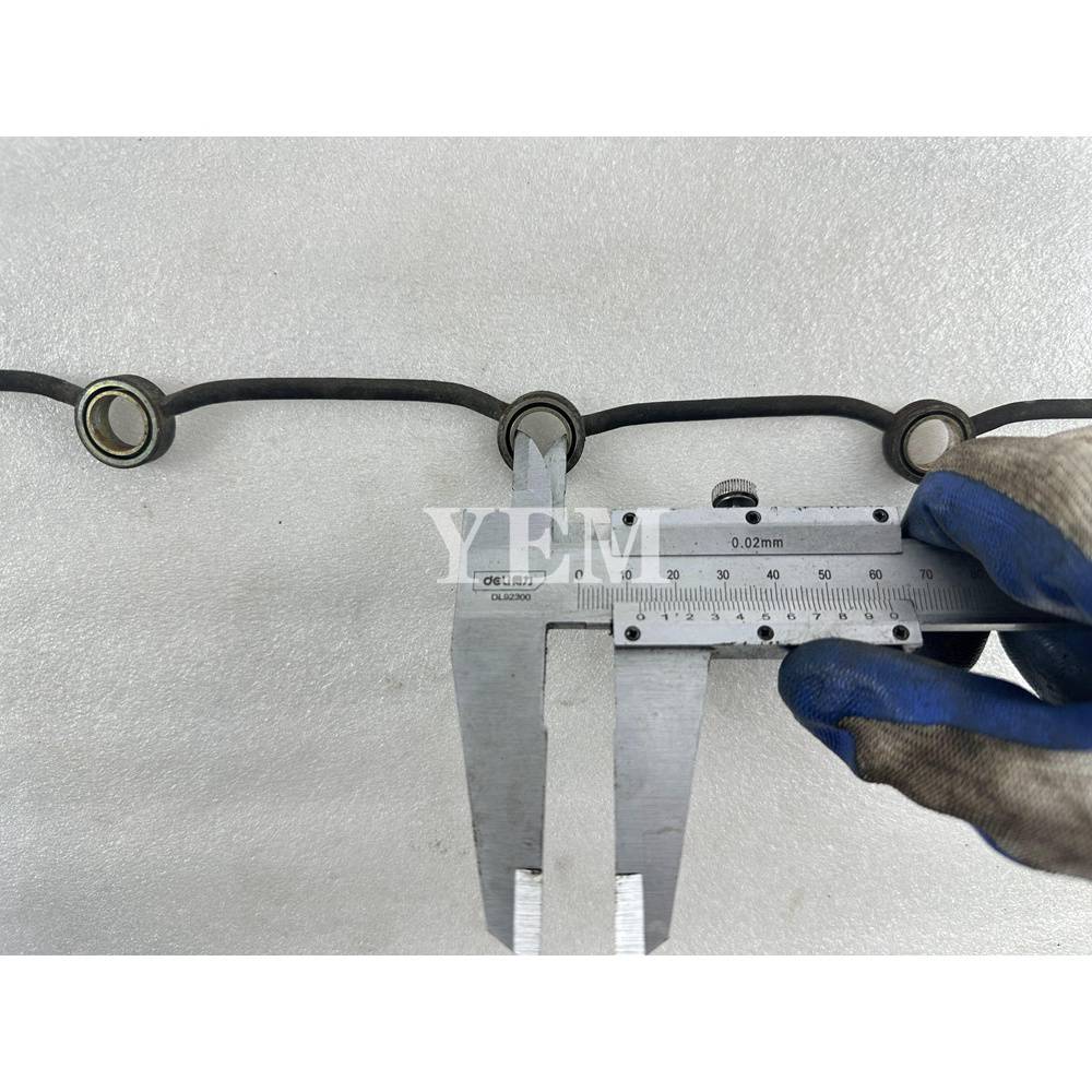 16484-42502 1648442502 For Kubota F2503 Overflow Fuel Injector Return Pipe For Kubota