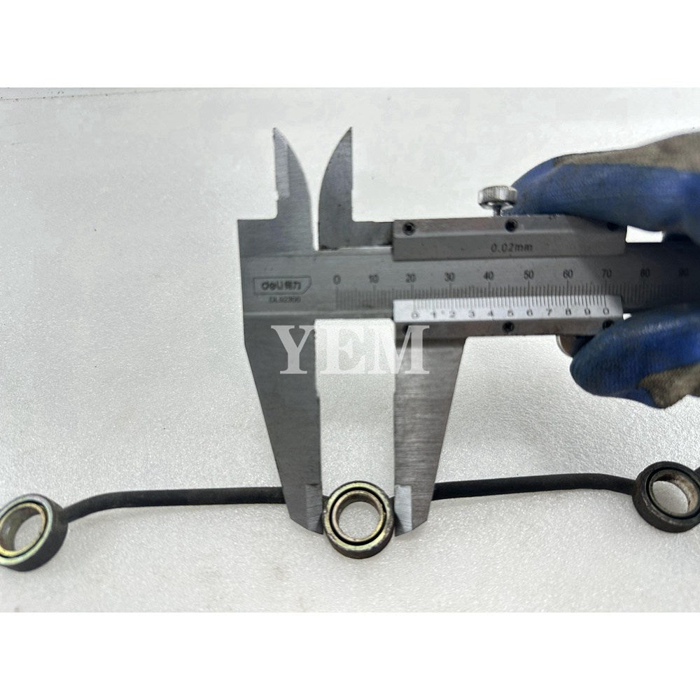 16484-42502 1648442502 For Kubota F2503 Overflow Fuel Injector Return Pipe For Kubota