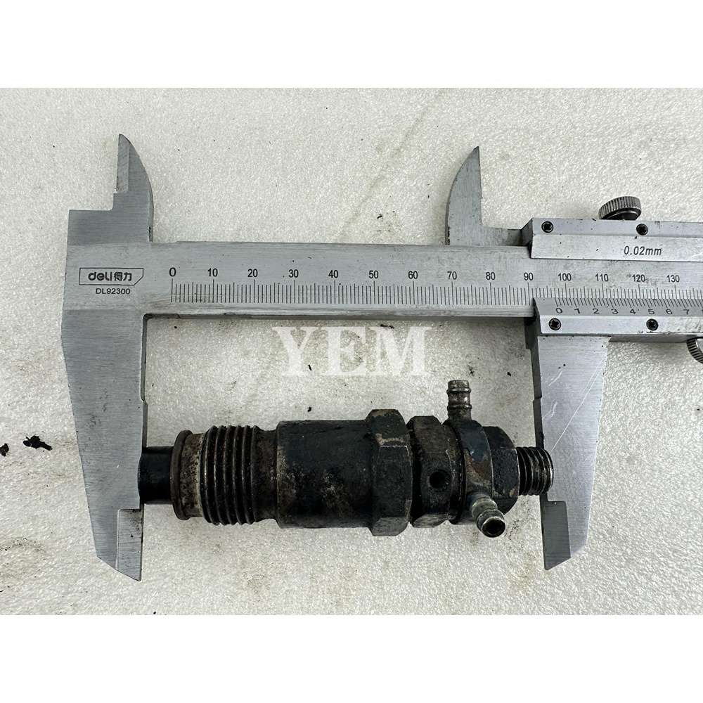 USED For Kubota Engine Z600 Fuel Injector OEM Parts For Kubota