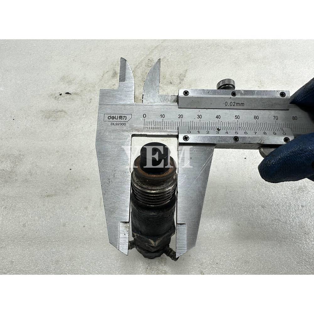 USED For Kubota Engine Z600 Fuel Injector OEM Parts For Kubota