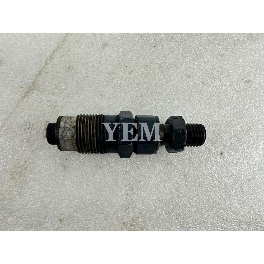 USED For Kubota Engine 16871-53000 D902 Fuel Injector OEM Parts For Kubota